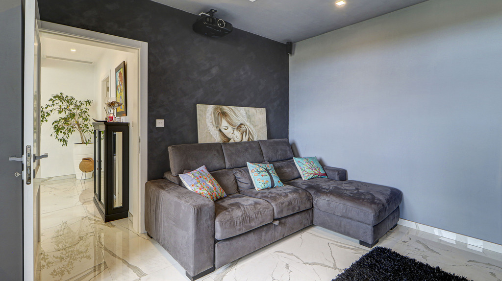 Qrendi Furnished House of Character's Image 33
