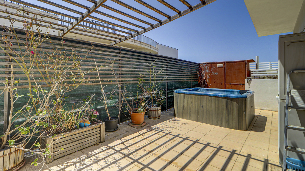 St Julians Finished Penthouse's Image 17