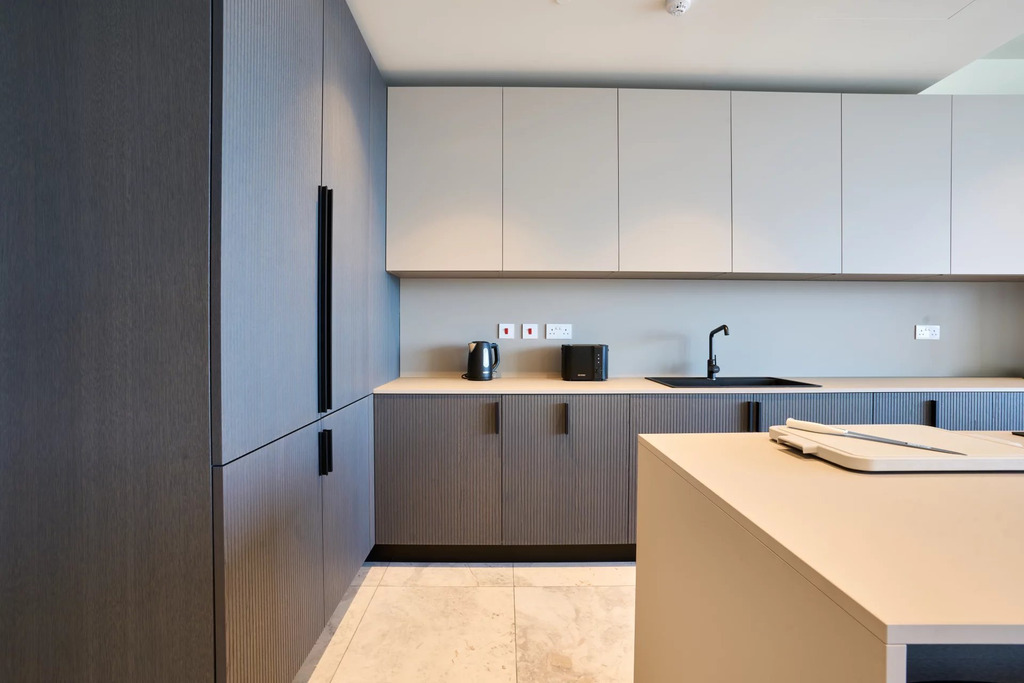 Mercury Towers  Apartment's Image 11