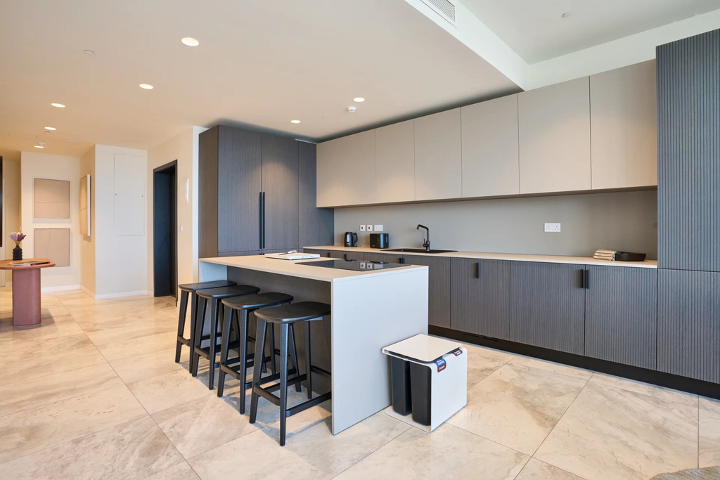 Mercury Towers  Apartment's Image 10