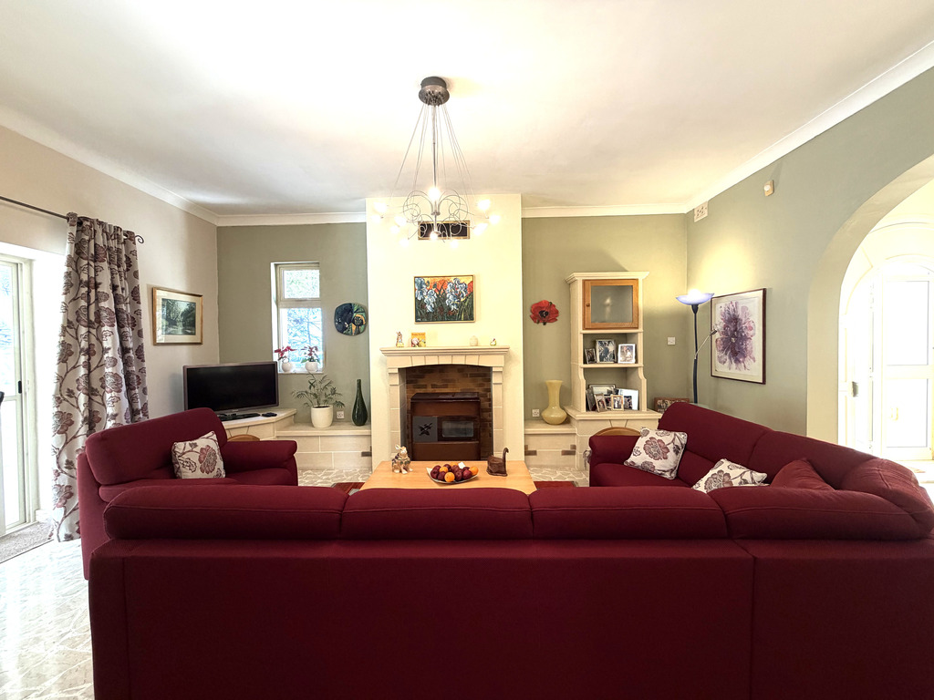 Santa Maria Estate Villa's Image 5