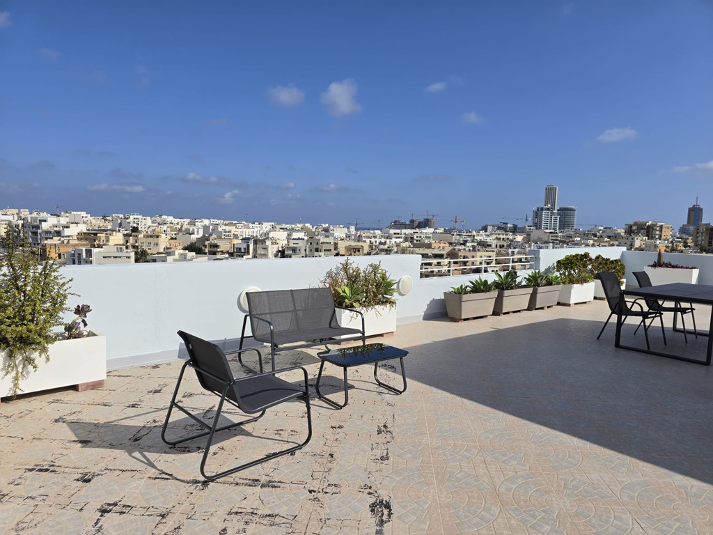 4-bedroom-penthouse-christies-malta