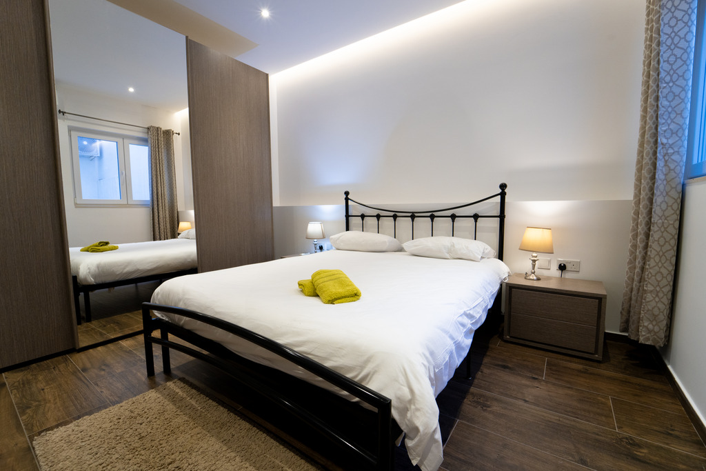 Ta' Xbiex Furnished Apartment's Image 16