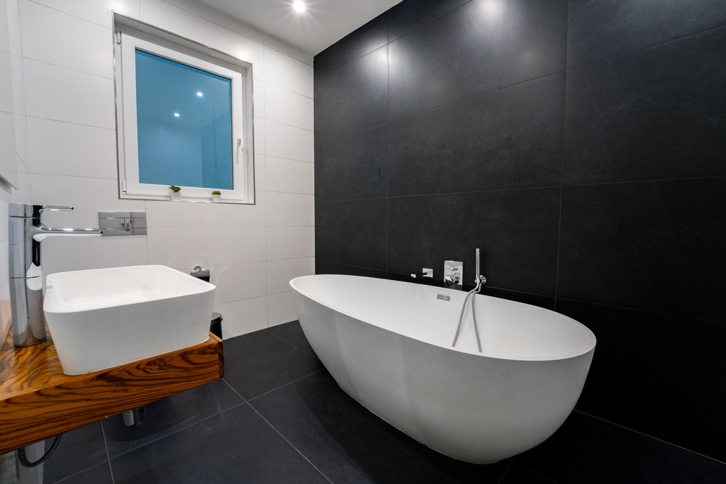 Ta' Xbiex Furnished Apartment's Image 17