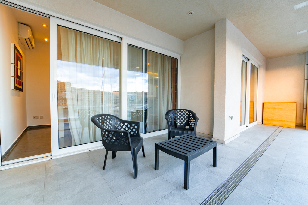 luxury-apartment-for-rent-christies-malta