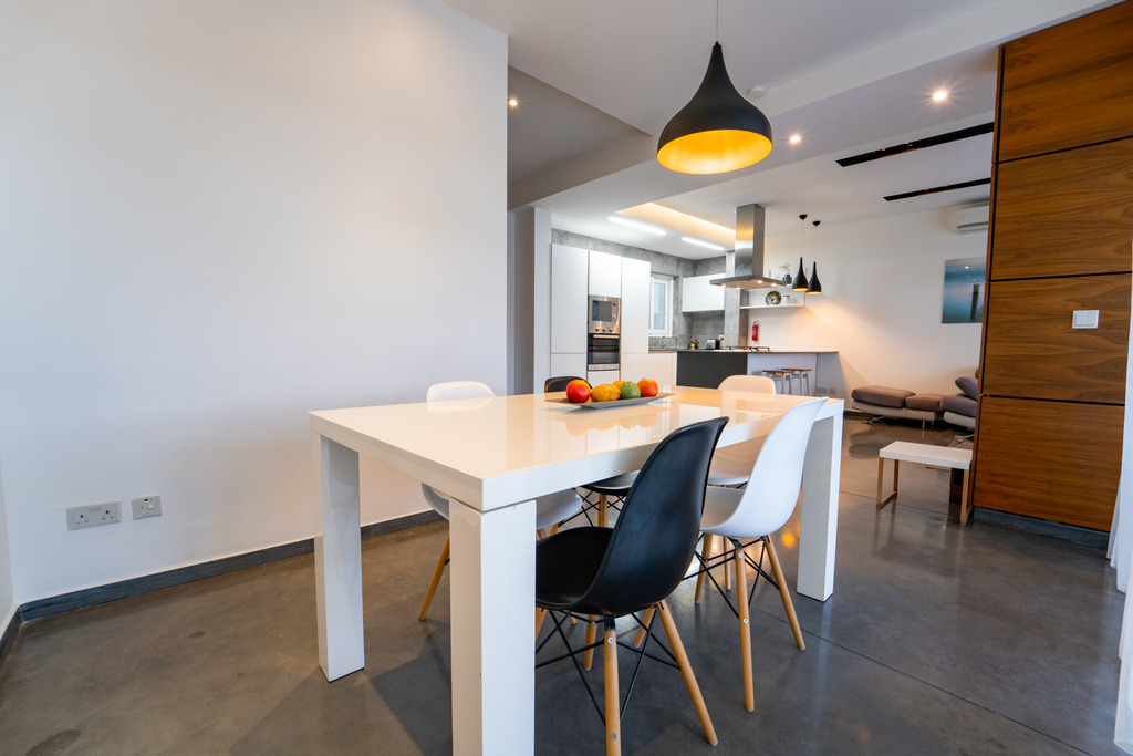 Ta' Xbiex Furnished Apartment's Image 4