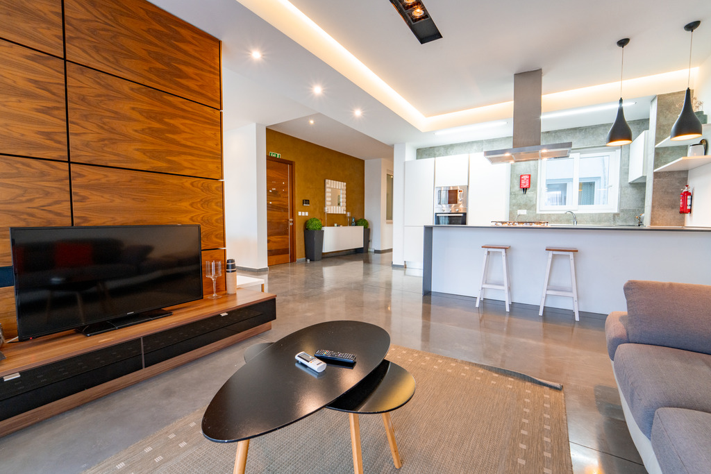 Ta' Xbiex Furnished Apartment's Image 7