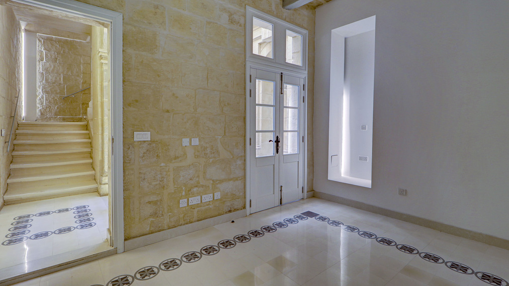 Buy-property-in-malta-christies-malta
