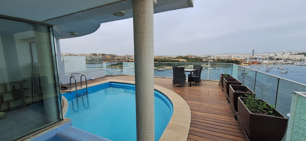 sliema-penthouse-to-let-christies-malta