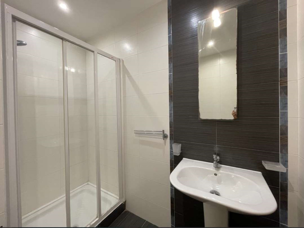 Attard Furnished Semi-detached Villa's Image 8