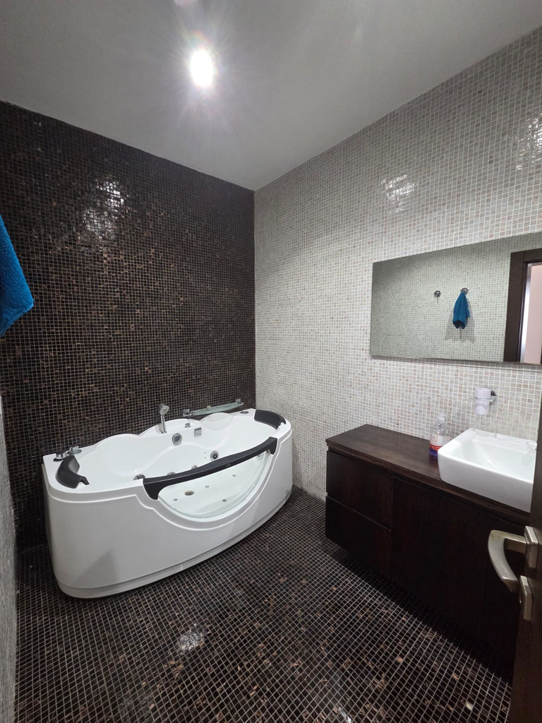 St Julians Furnished Maisonette's Image 10