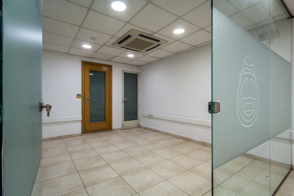 Sliema Finished Office's Image 8