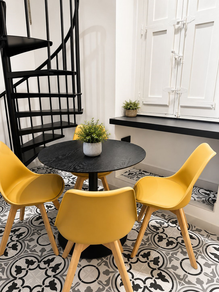 Sliema Furnished Maisonette's Image 3