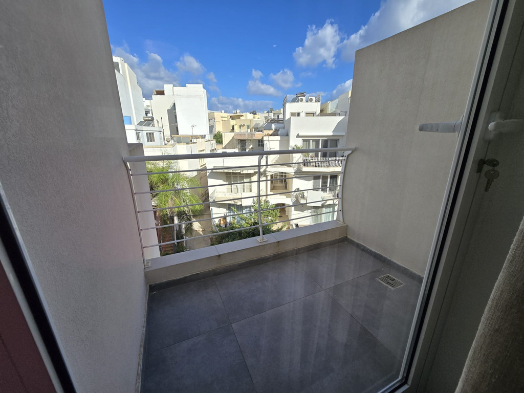 Swieqi Furnished Apartment's Image 2