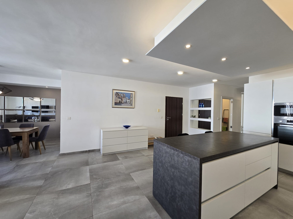 Swieqi Furnished Apartment's Image 3