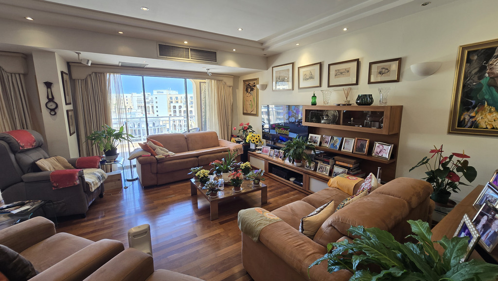 Portomaso-investment-property-christies-malta