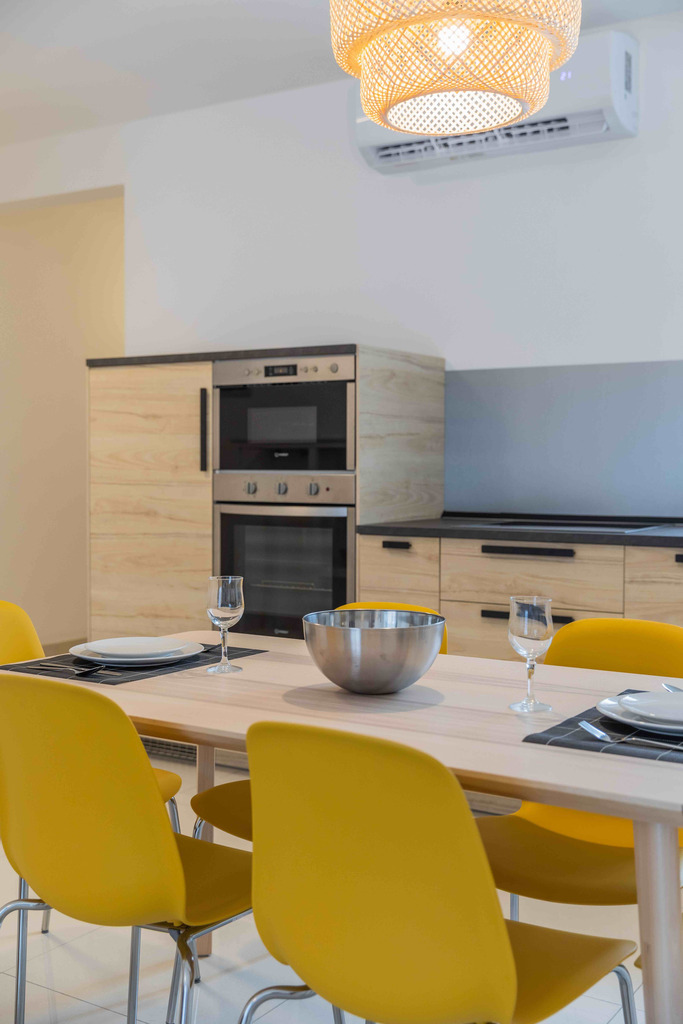 Gzira Furnished Apartment's Image 3