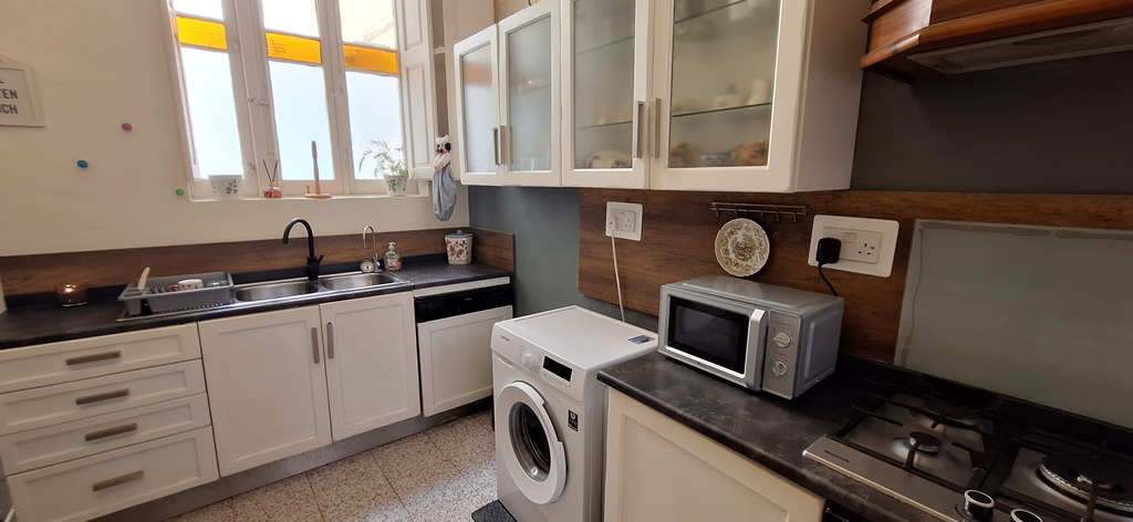 Birkirkara Furnished Town House's Image 3
