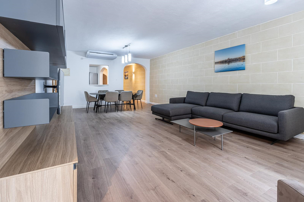 rent-in-malta-christies-malta