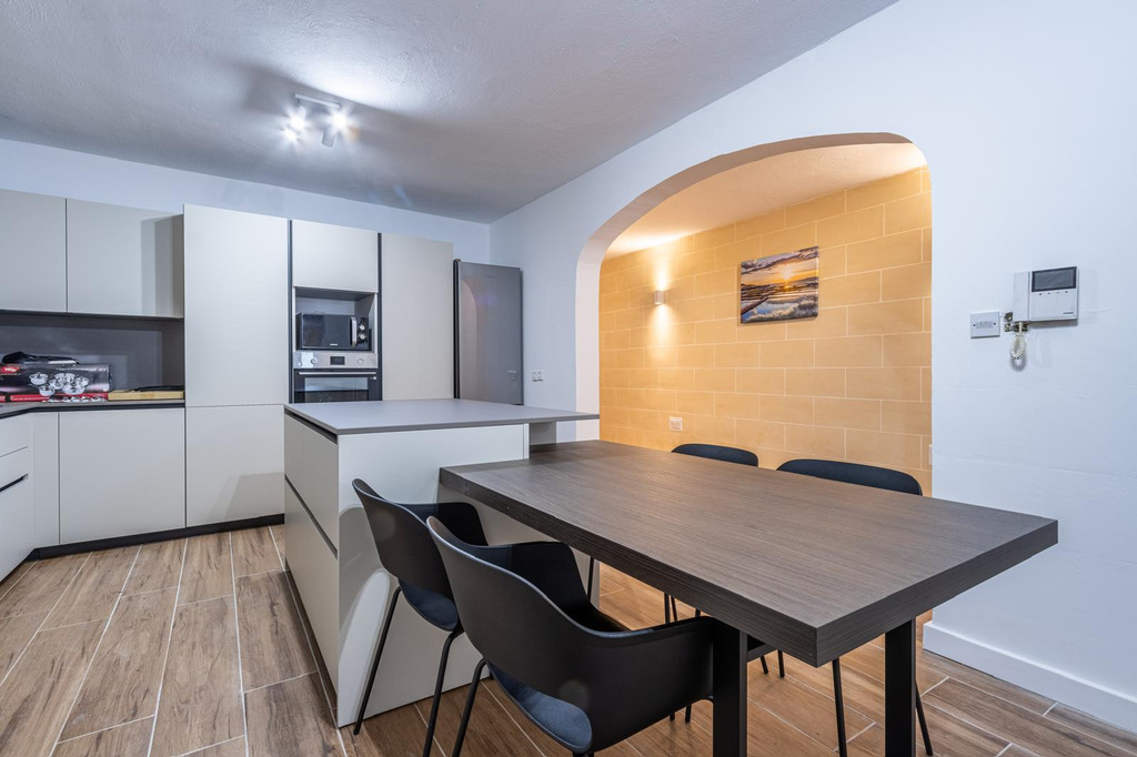 Sliema Apartment's Image 6