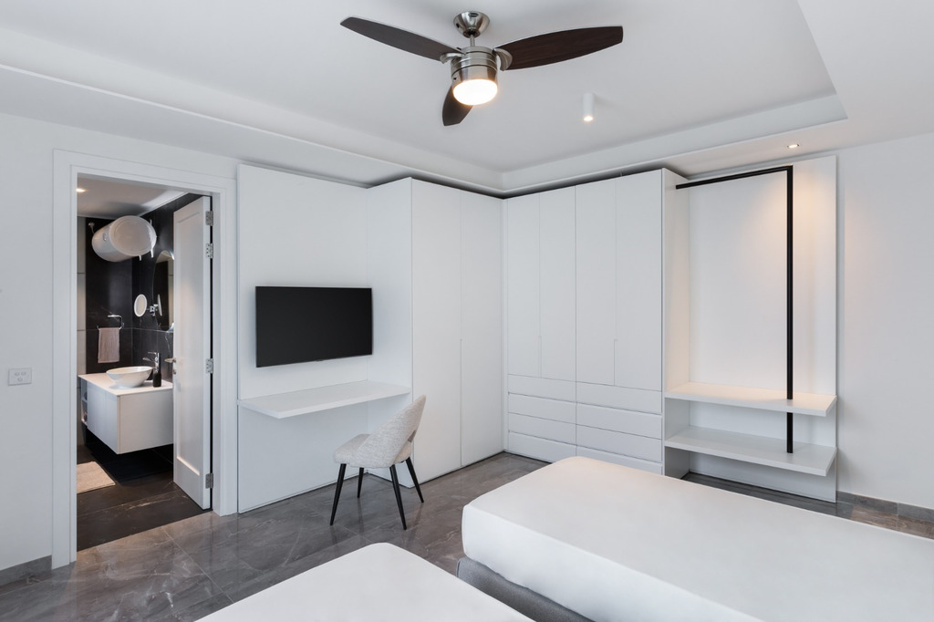 Sliema Luxury  Penthouse's Image 12