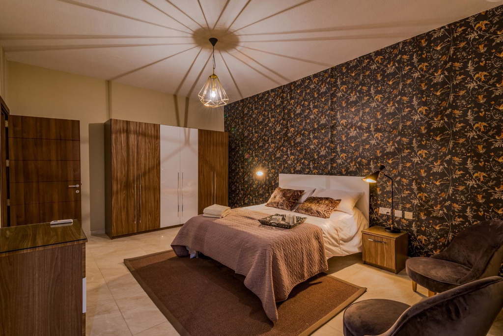 Sliema Seafront Apartment's Image 10