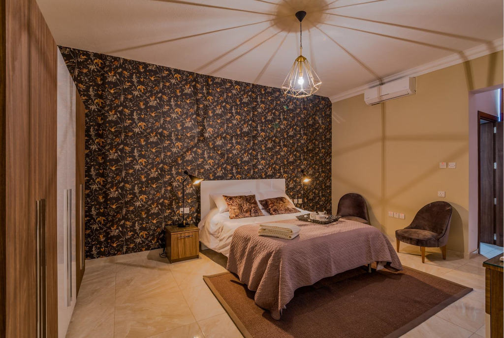Sliema Seafront Apartment's Image 11