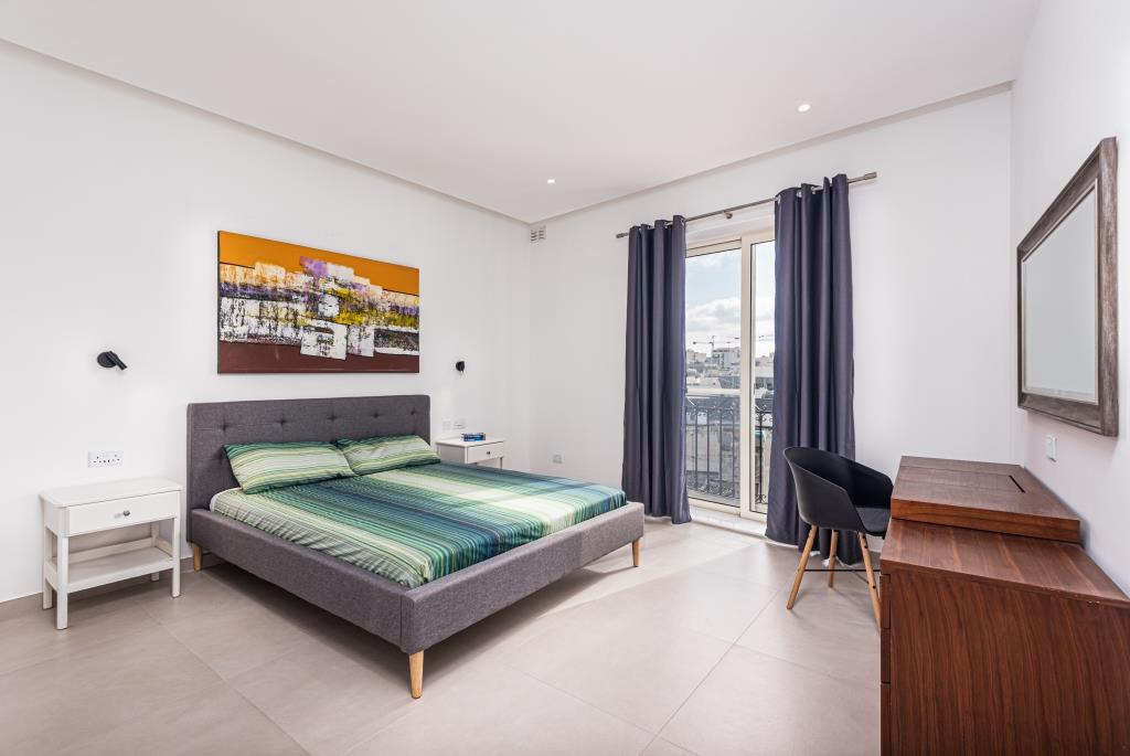 Sliema Furnished Apartment's Image 5