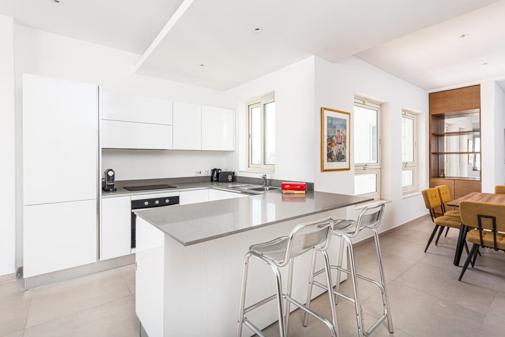 sliema-apartment-to-let-christies-malta