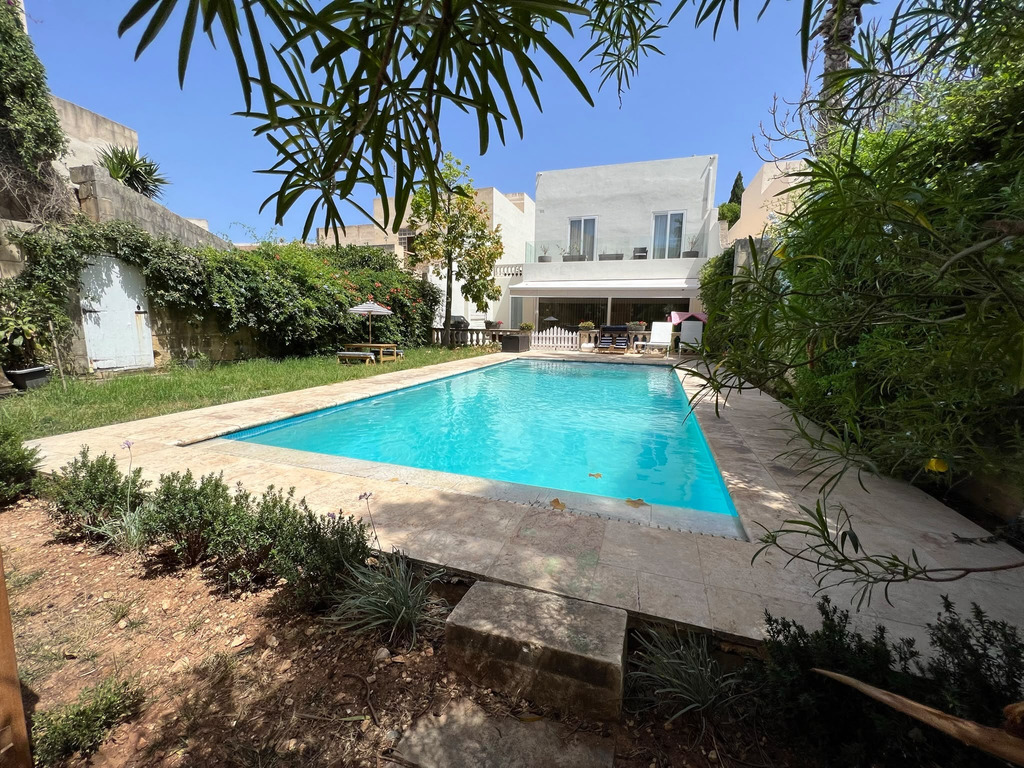 Single family home